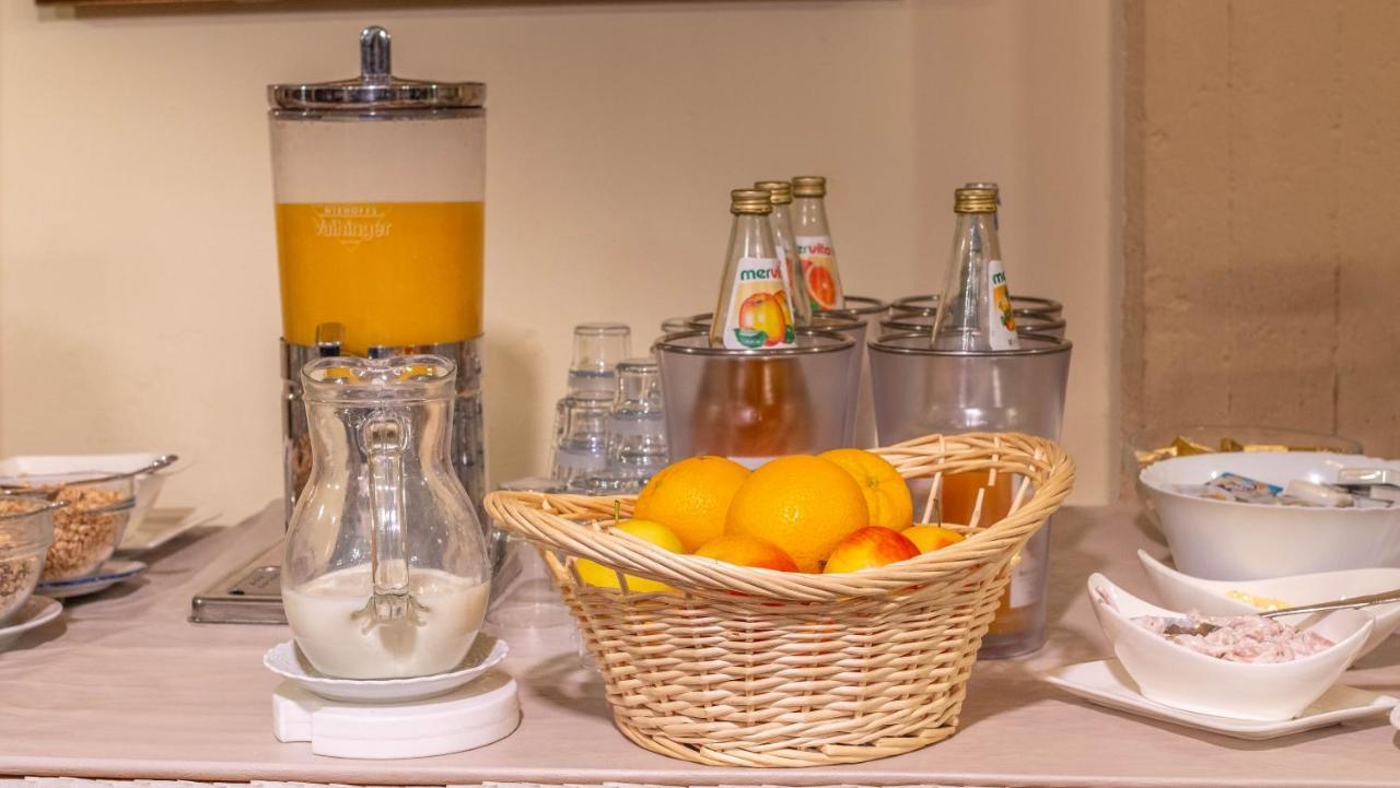 ליבק Hotel Gutenberger מראה חיצוני תמונה